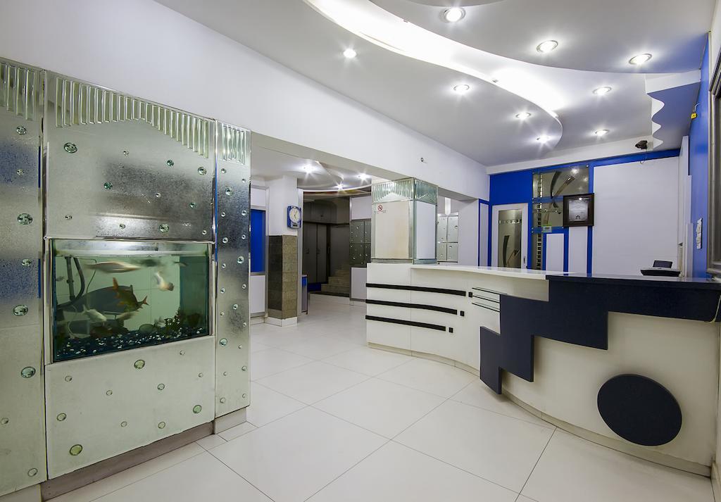 Hotel Kwality New Delhi Bagian luar foto