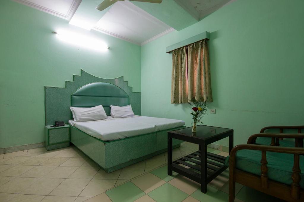 Hotel Kwality New Delhi Bagian luar foto
