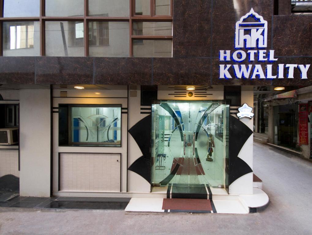 Hotel Kwality New Delhi Bagian luar foto