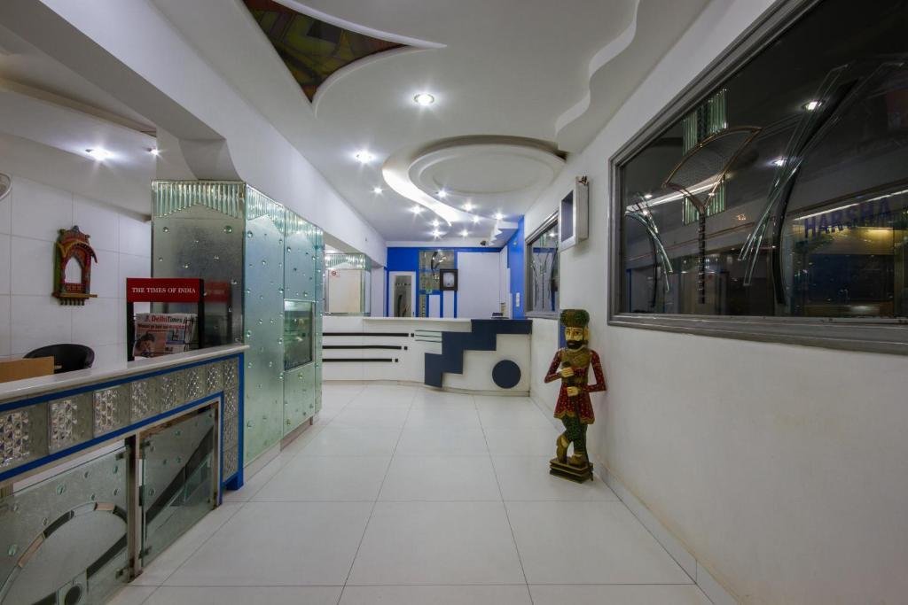 Hotel Kwality New Delhi Bagian luar foto