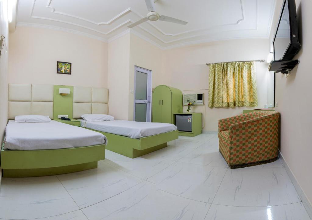 Hotel Kwality New Delhi Bagian luar foto